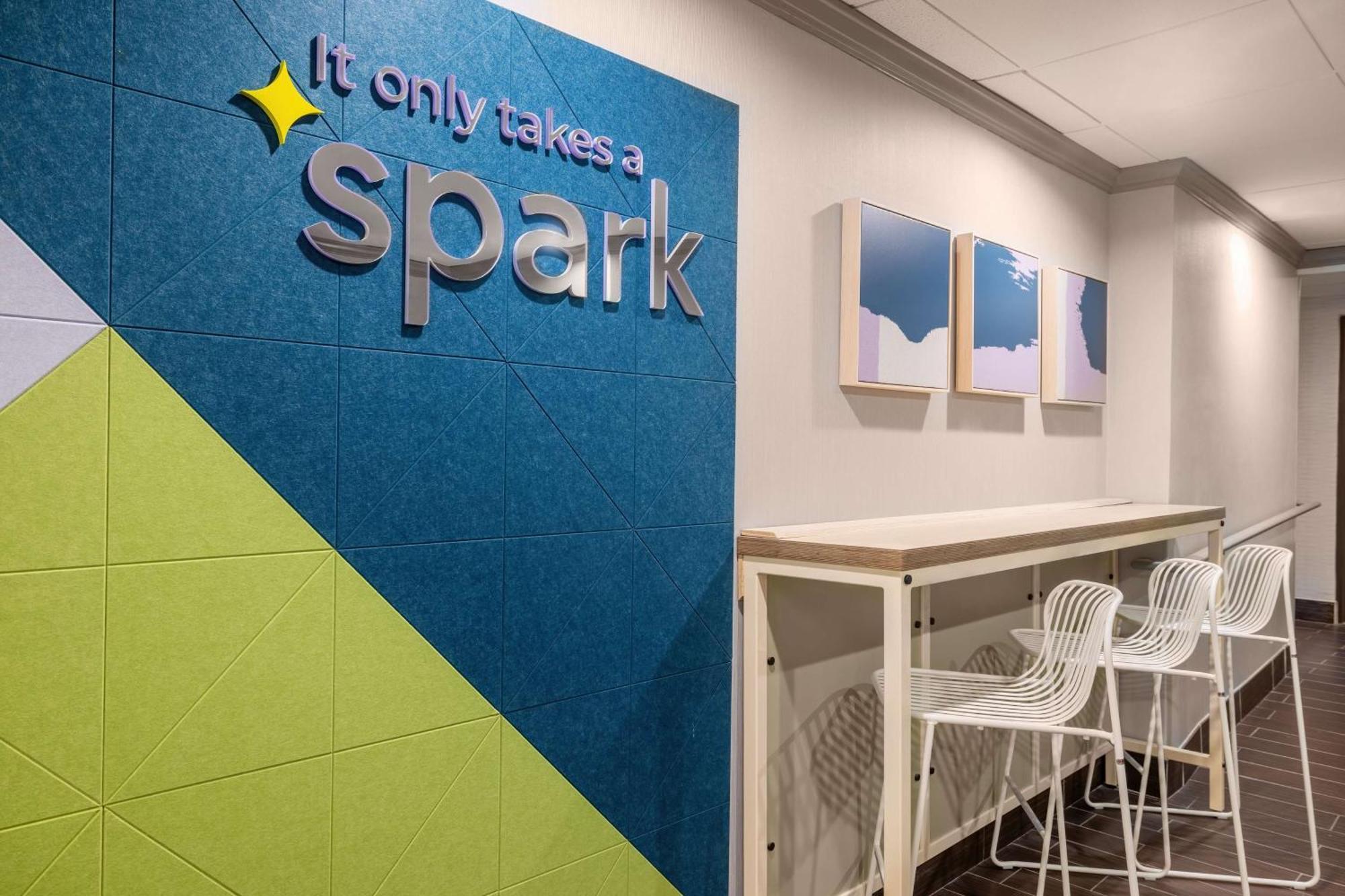 Spark By Hilton Clarks Summit Экстерьер фото
