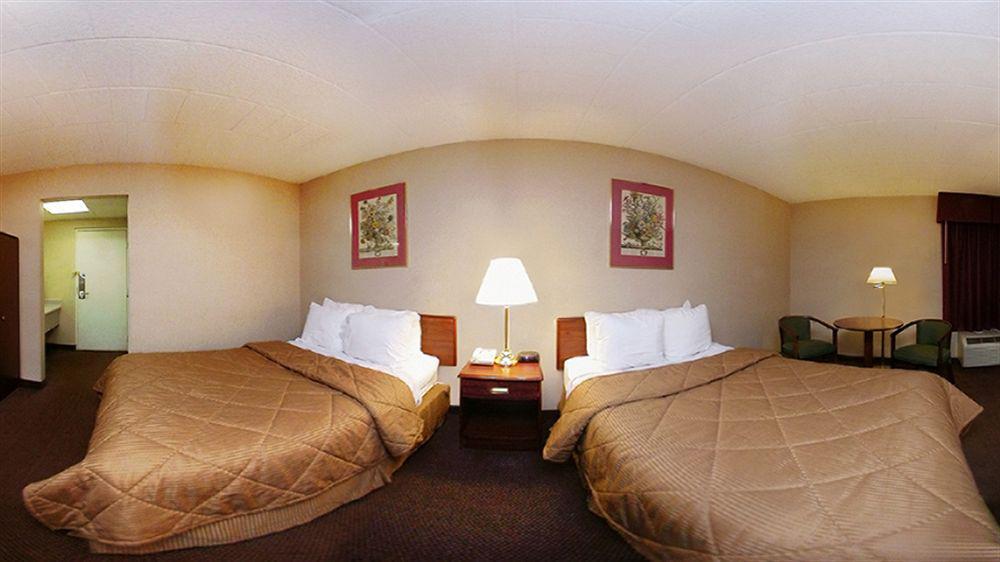 Spark By Hilton Clarks Summit Экстерьер фото